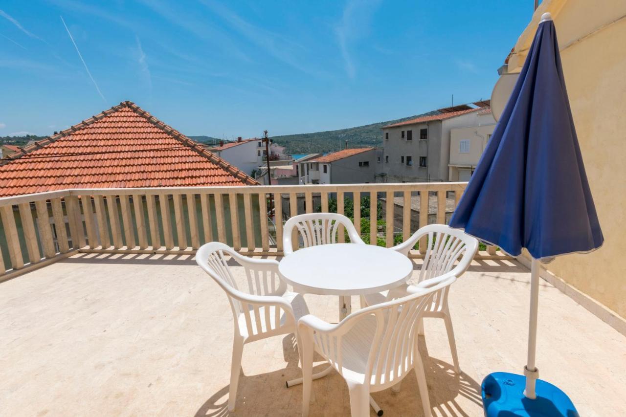 Apartment Smiljan Primošten Dış mekan fotoğraf